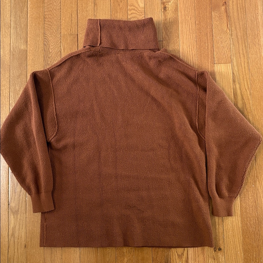 Free People Softly Structured Tunic Sweater Size Small Oversized Turtleneck - Picture 6 of 7